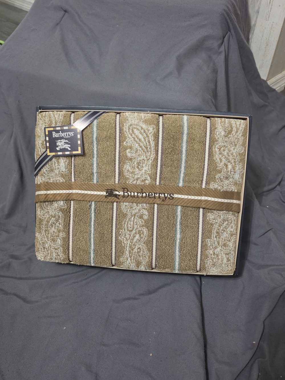 AUTHENTIC Burberry Brown & Cream Striped Paisley Towel